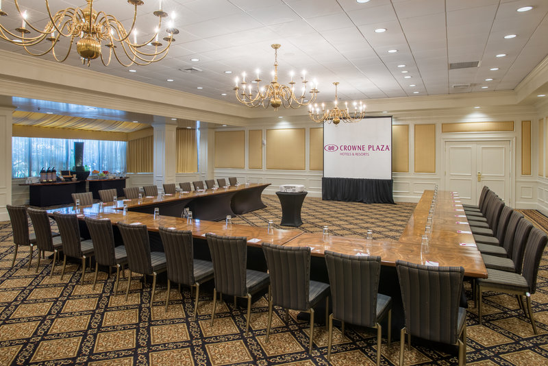 Crowne Plaza-Boston/Natick - Natick, MA