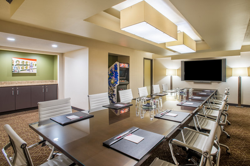 Crowne Plaza-Boston/Natick - Natick, MA