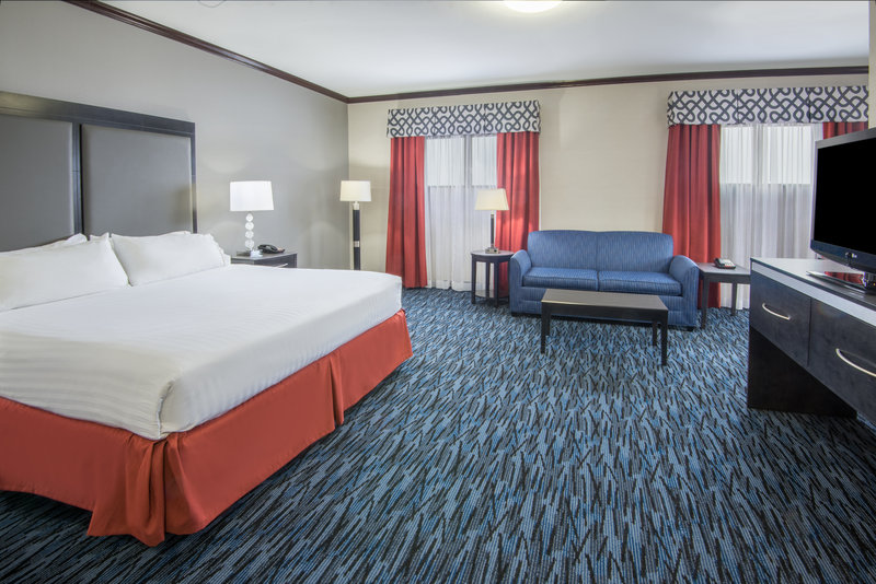 Holiday Inn Express CLEVELAND AIRPORT - BROOK PARK - Brook Park, OH