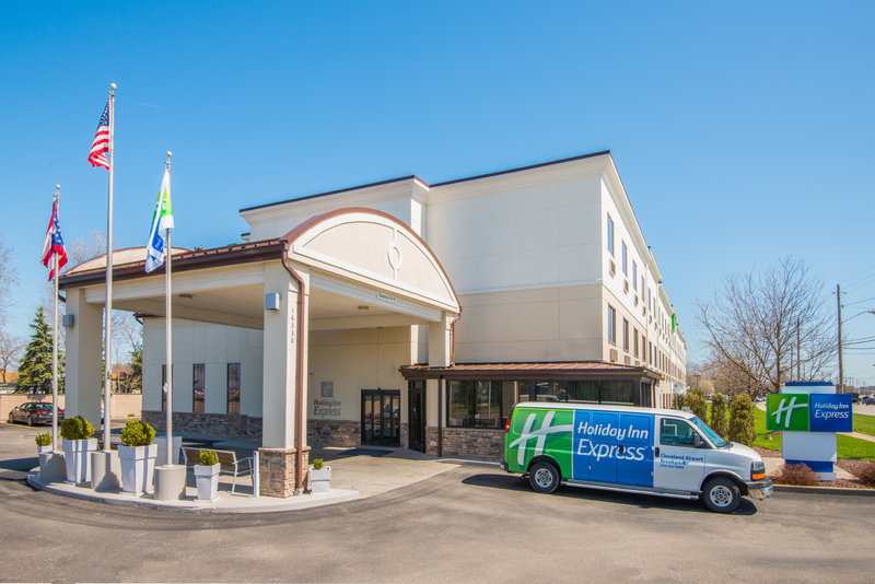 Holiday Inn Express CLEVELAND AIRPORT - BROOK PARK - Brook Park, OH