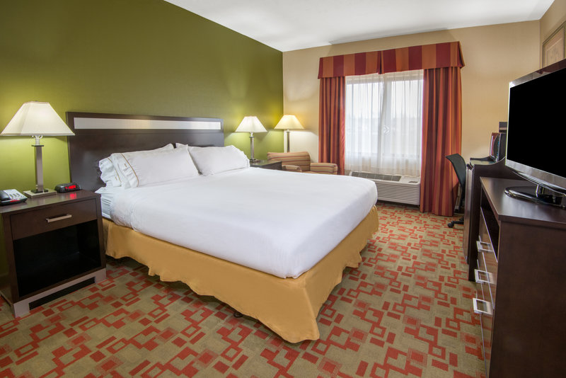 Holiday Inn Express CLEVELAND AIRPORT - BROOK PARK - Brook Park, OH