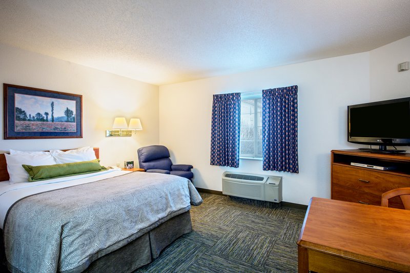 Candlewood Suites-Appleton - Hilbert, WI