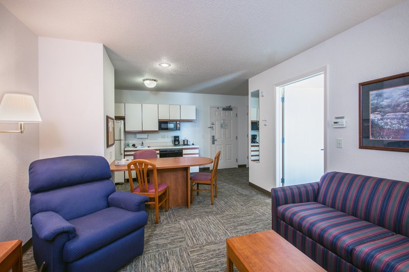 Candlewood Suites-Appleton - Hilbert, WI