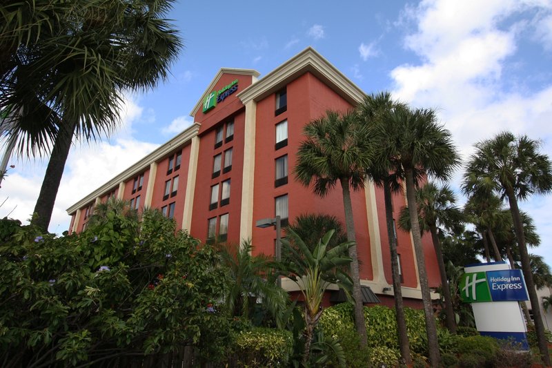 Holiday Inn Express MIAMI-ARPT CTRL-MIAMI SPRINGS - Miami, FL