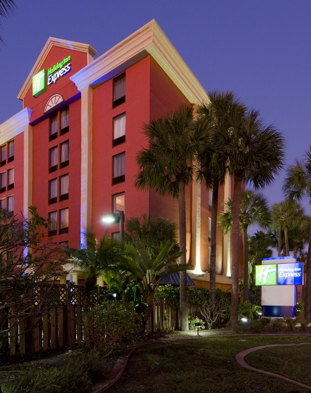 Holiday Inn Express MIAMI-ARPT CTRL-MIAMI SPRINGS - Miami, FL