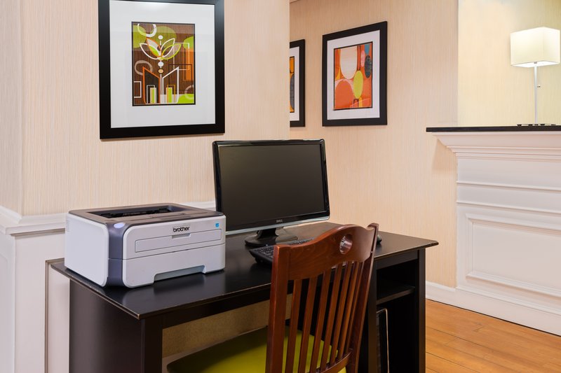 Holiday Inn Express & Suites SAVANNAH - MIDTOWN - Savannah, GA