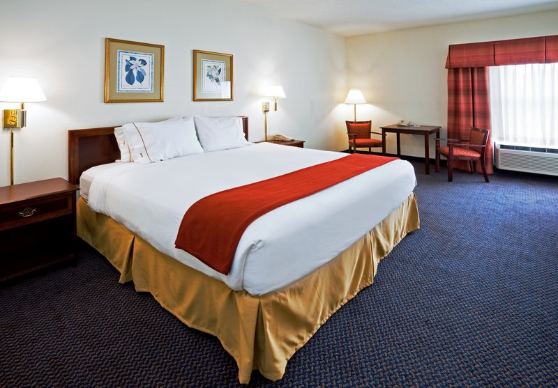 Holiday Inn Express - Hillsville, VA