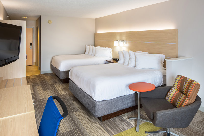 Holiday Inn Express CEDAR RAPIDS (COLLINS RD) - Cedar Rapids, IA