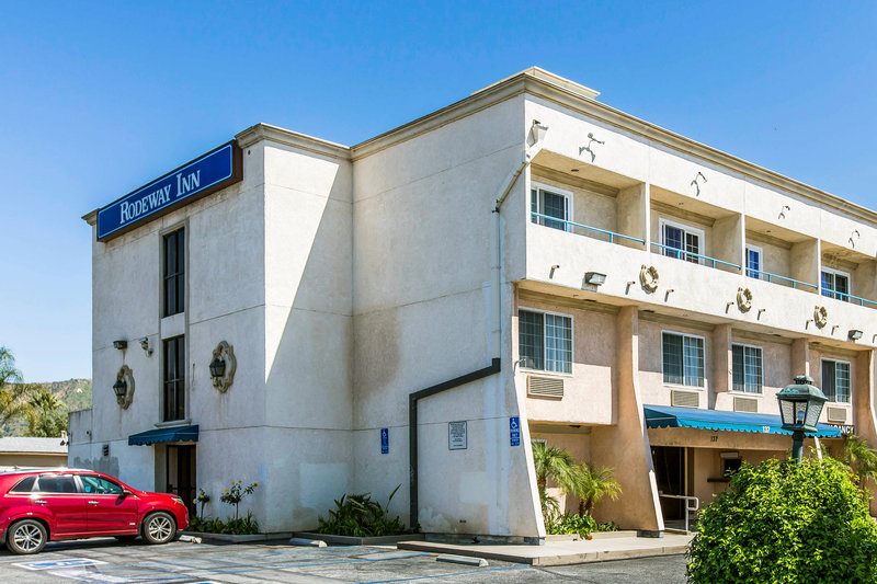 Rodeway Inn - Azusa, CA