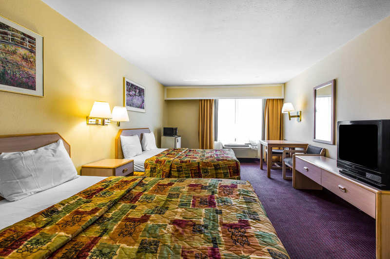 Rodeway Inn - Azusa, CA