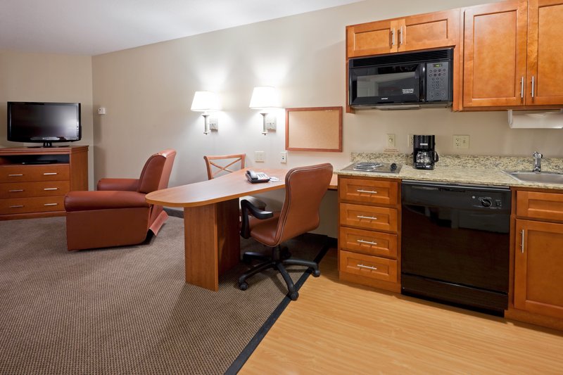 Candlewood Suites-Williamsport - Linden, PA