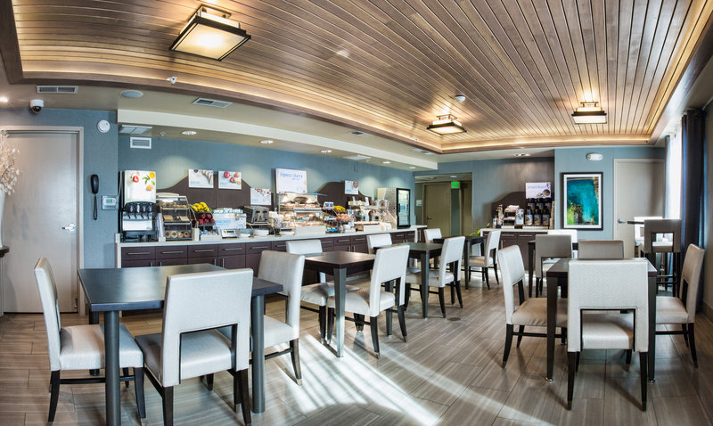 Holiday Inn Express Newport Beach - Newport Beach, CA