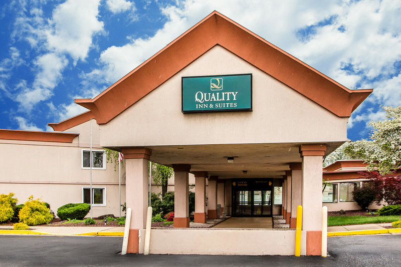 Quality Inn & Suites - Chambersburg, PA