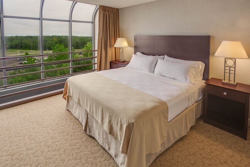 Holiday Inn Executive Center-Columbia Mall - Columbia, MO