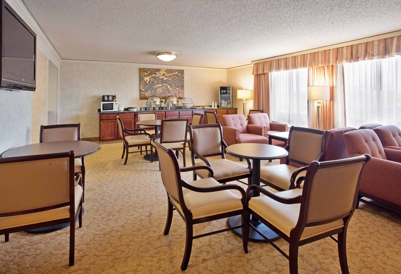 Holiday Inn Executive Center-Columbia Mall - Columbia, MO