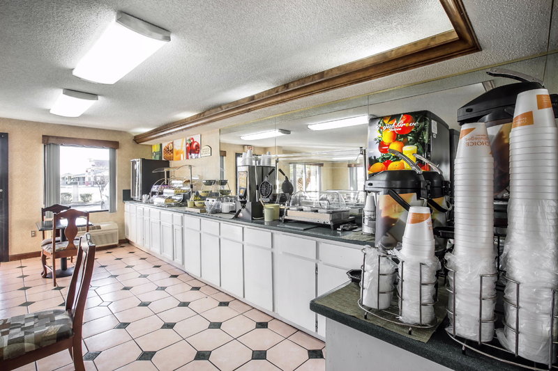 Quality Inn - Byron, GA