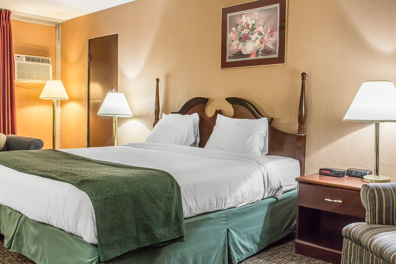 Quality Inn - Stroudsburg, PA