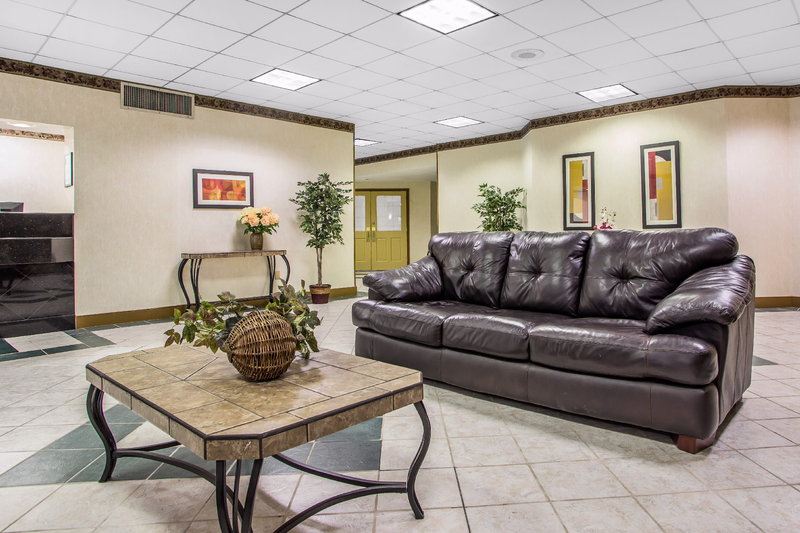 Quality Inn & Suites - Chambersburg, PA