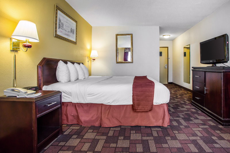 Quality Inn & Suites - Chambersburg, PA