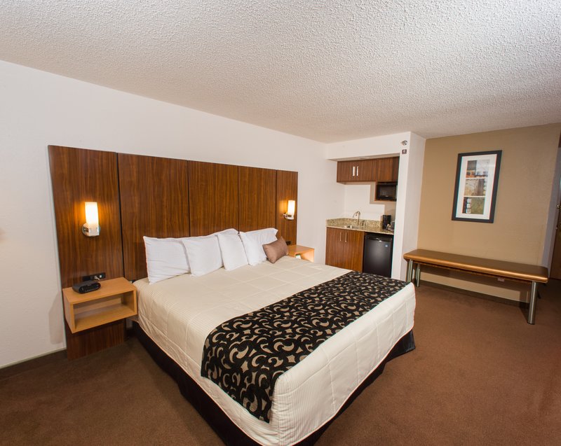 Northfield Inn Suites & Conference Center - Springfield, IL