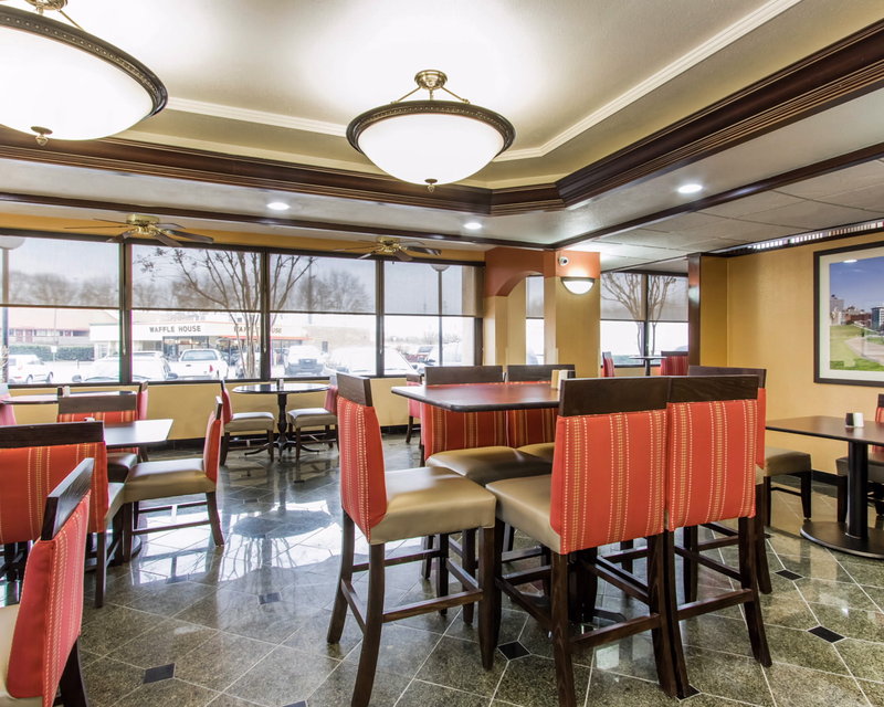 Comfort Inn & Suites - Memphis, TN