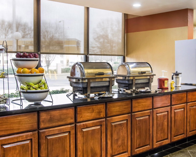 Comfort Inn & Suites - Memphis, TN