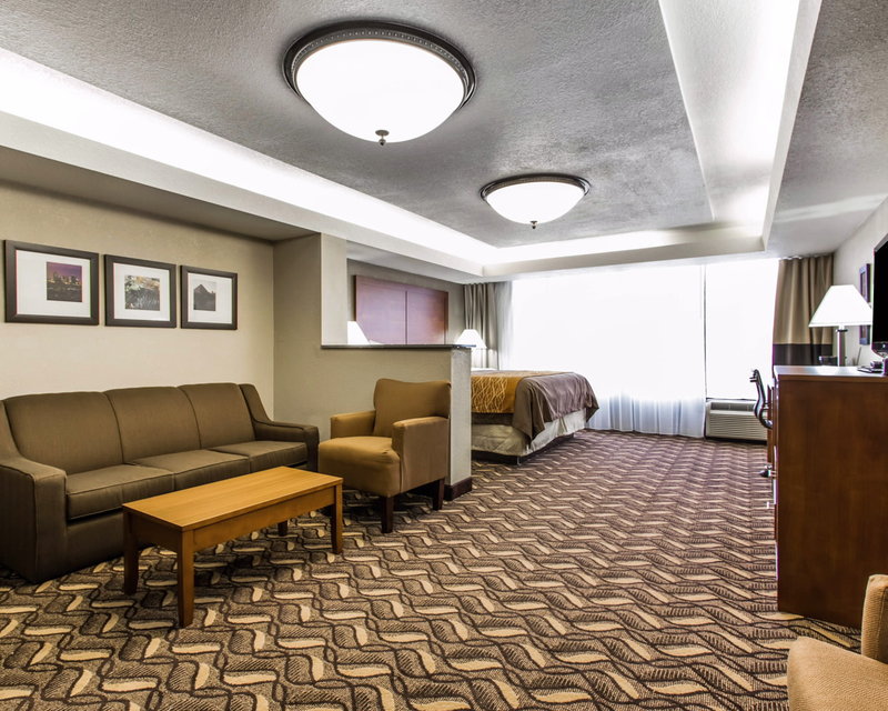 Comfort Inn & Suites - Memphis, TN