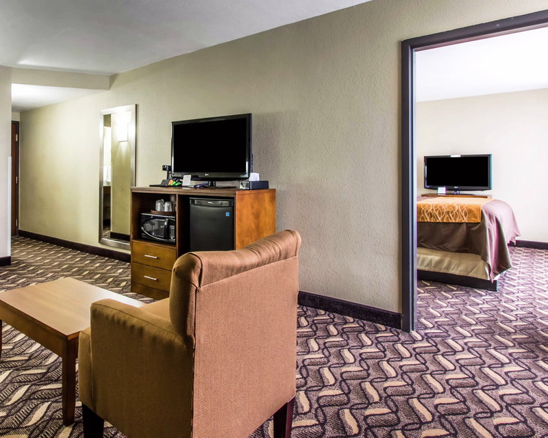 Comfort Inn & Suites - Memphis, TN