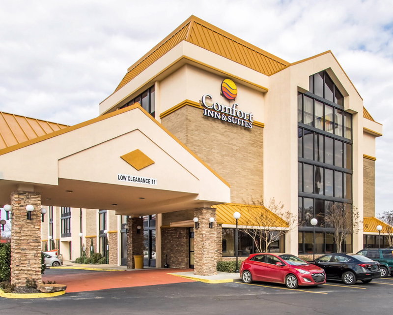 Comfort Inn & Suites - Memphis, TN