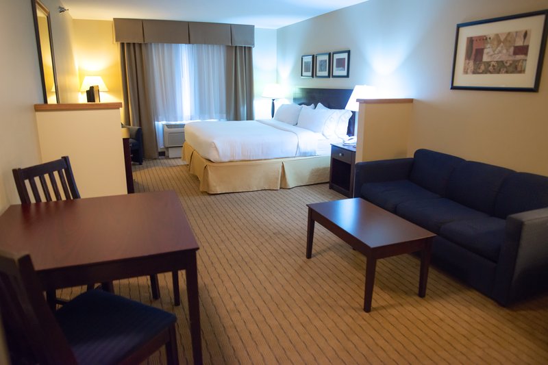 Holiday Inn Express DEVILS LAKE - Devils Lake, ND