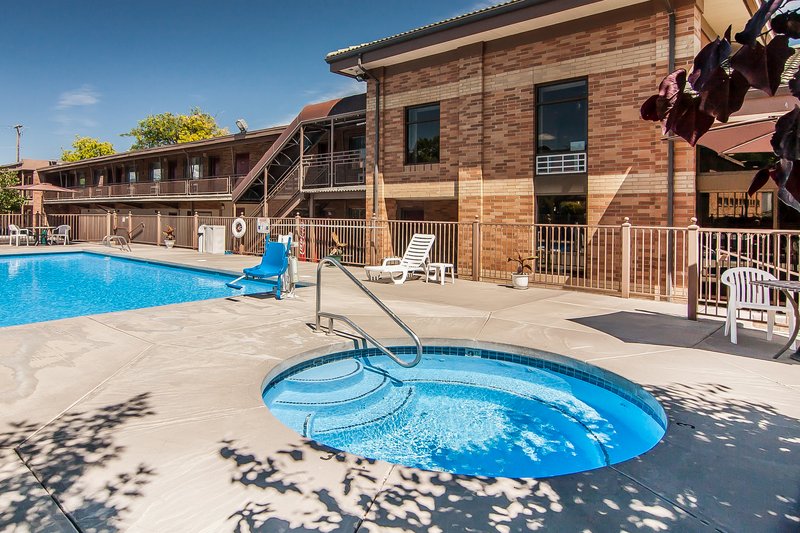 Cerulean Hotel, A Running Y Property - Klamath Falls, OR