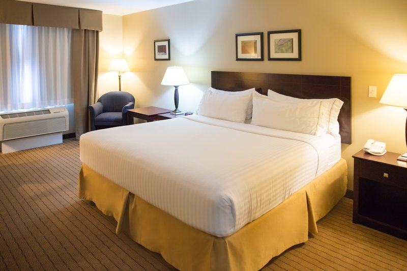 Holiday Inn Express DEVILS LAKE - Devils Lake, ND