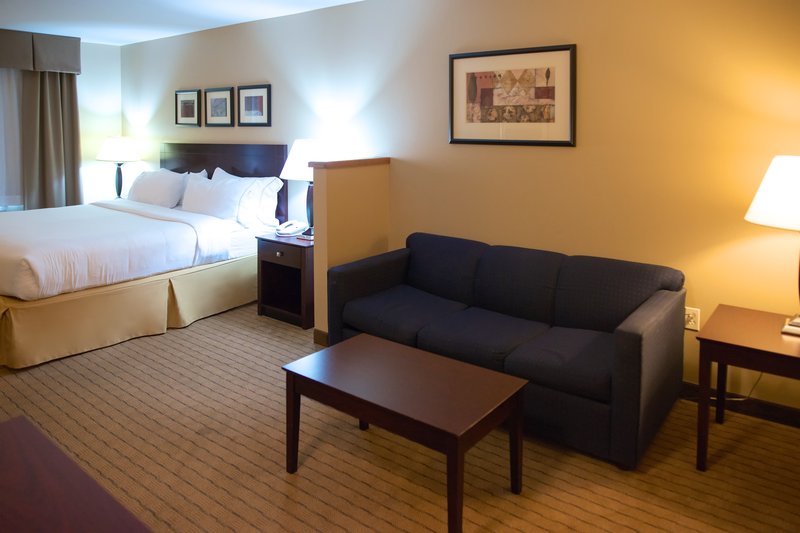 Holiday Inn Express DEVILS LAKE - Devils Lake, ND
