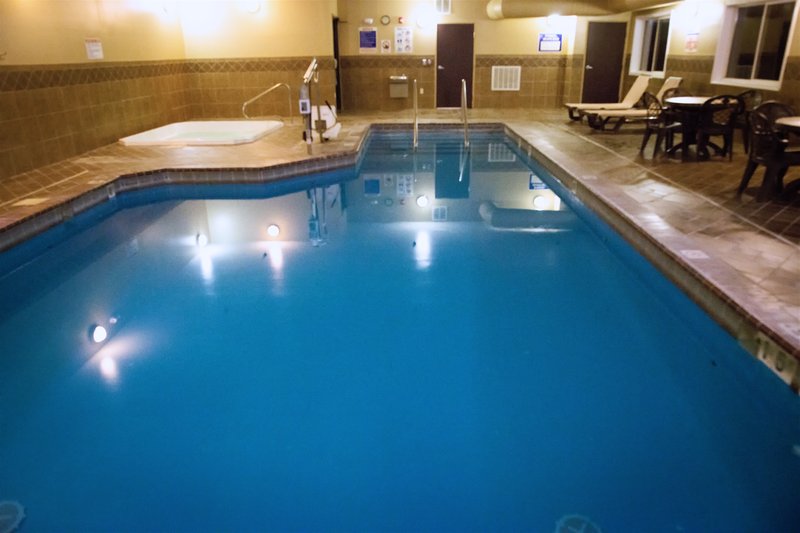 Holiday Inn Express DEVILS LAKE - Devils Lake, ND
