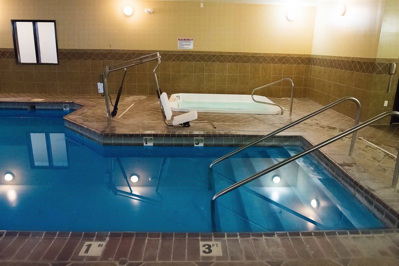 Holiday Inn Express DEVILS LAKE - Devils Lake, ND