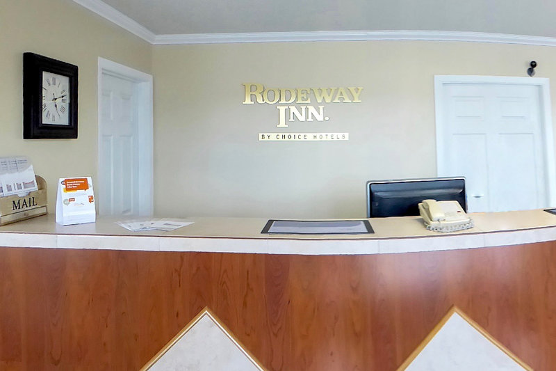 Rodeway Inn - Hardin, MT