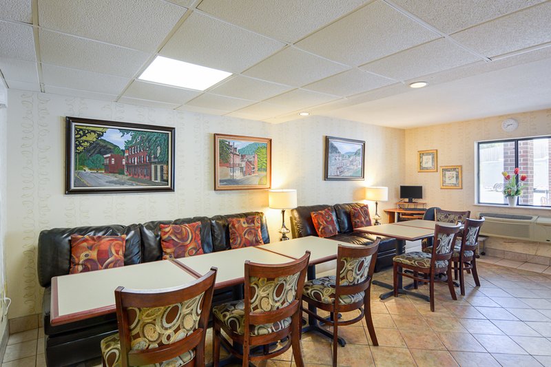 Econo Lodge - Harpers Ferry, WV