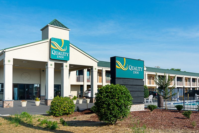 Quality Inn - Calhoun, GA