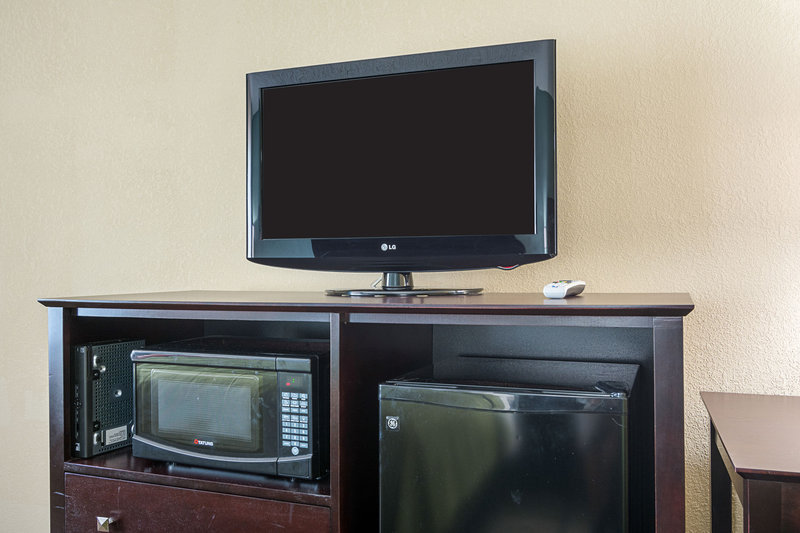 Quality Inn - Calhoun, GA