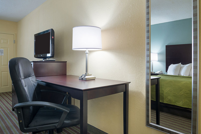 Quality Inn - Calhoun, GA