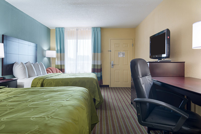 Quality Inn - Calhoun, GA