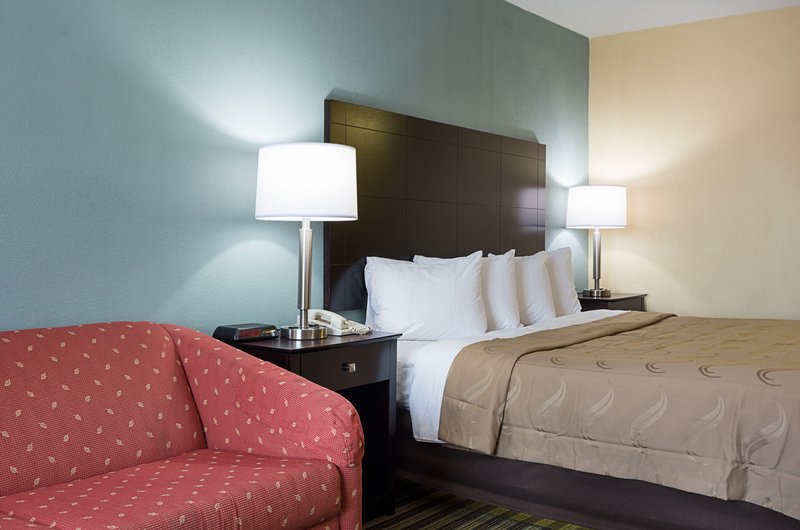 Quality Inn - Calhoun, GA