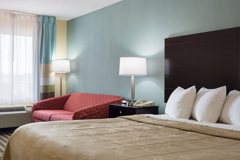 Quality Inn - Calhoun, GA