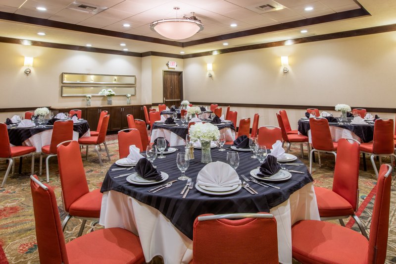 Crowne Plaza Anchorage-Midtown - Anchorage, AK