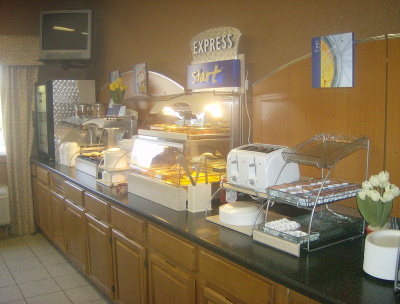 Holiday Inn Express - Irwin, PA