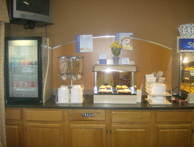 Holiday Inn Express - Irwin, PA