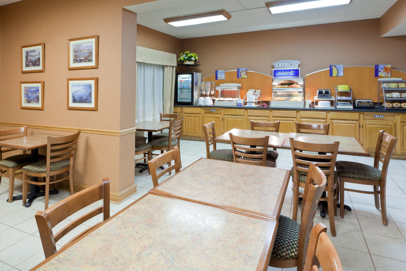 Holiday Inn Express - Irwin, PA