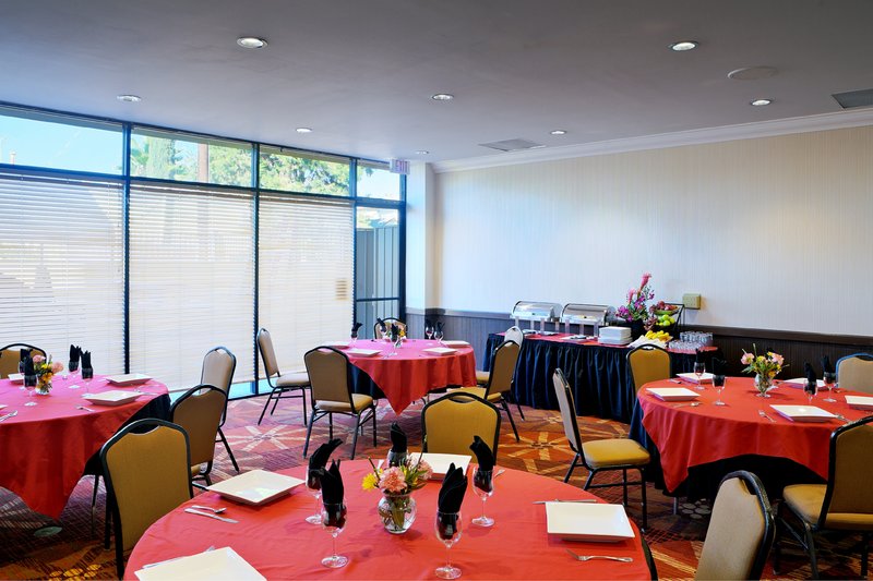 Holiday Inn Long Beach Downtown - Long Beach, CA