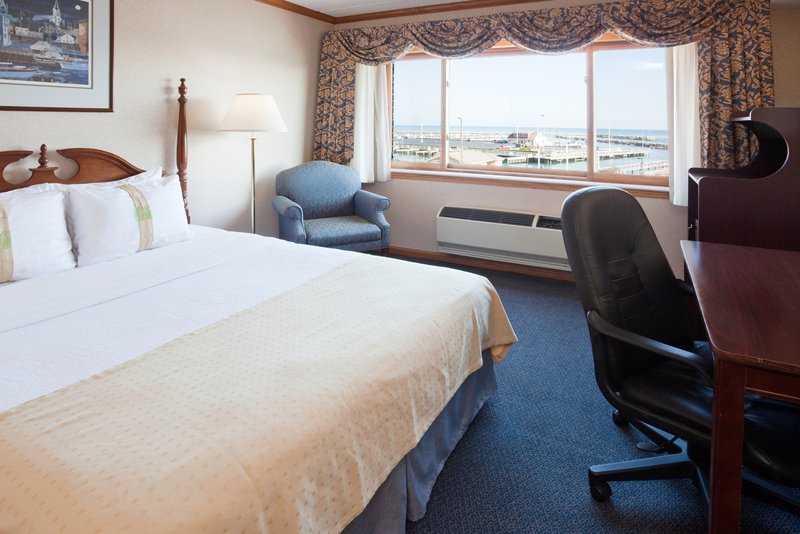 Holiday Inn HARBORVIEW - PORT WASHINGTON - Port Washington, WI