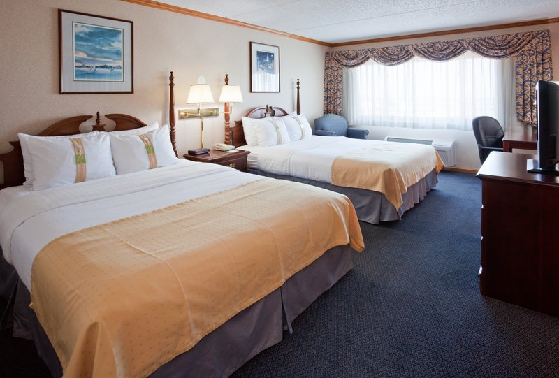 Holiday Inn HARBORVIEW - PORT WASHINGTON - Port Washington, WI